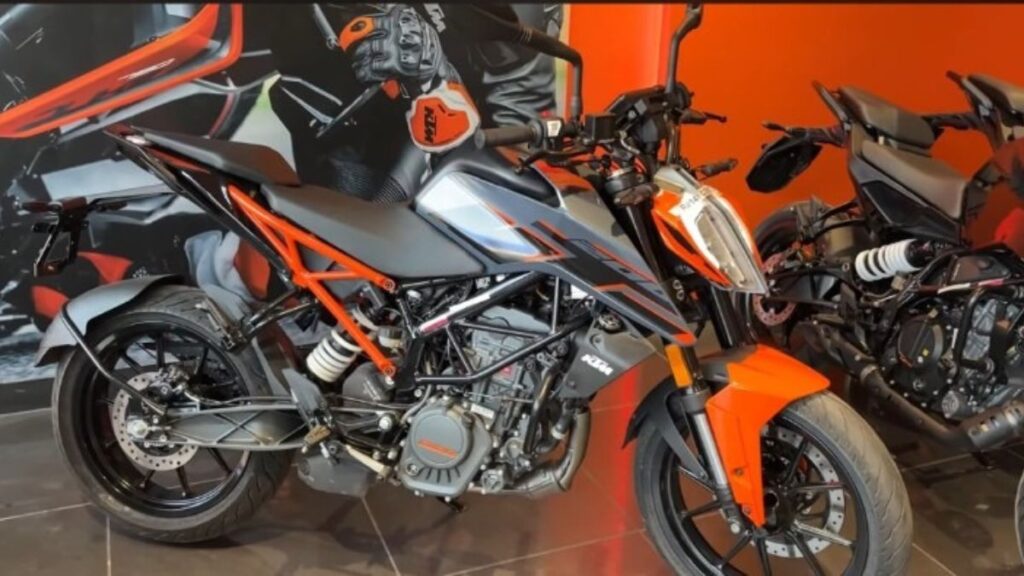 KTM Duke 200